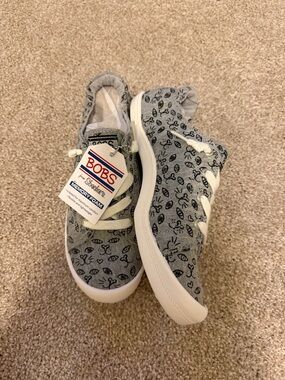 Bobs by Skechers Beach Bingo Kitty Cruise Sneakers 9 Cat Faces Gray Black NWT